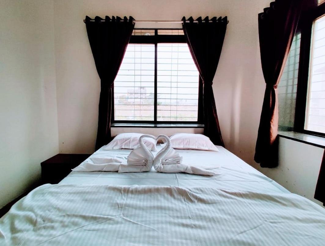 White Smoke Villa Igatpuri Εξωτερικό φωτογραφία